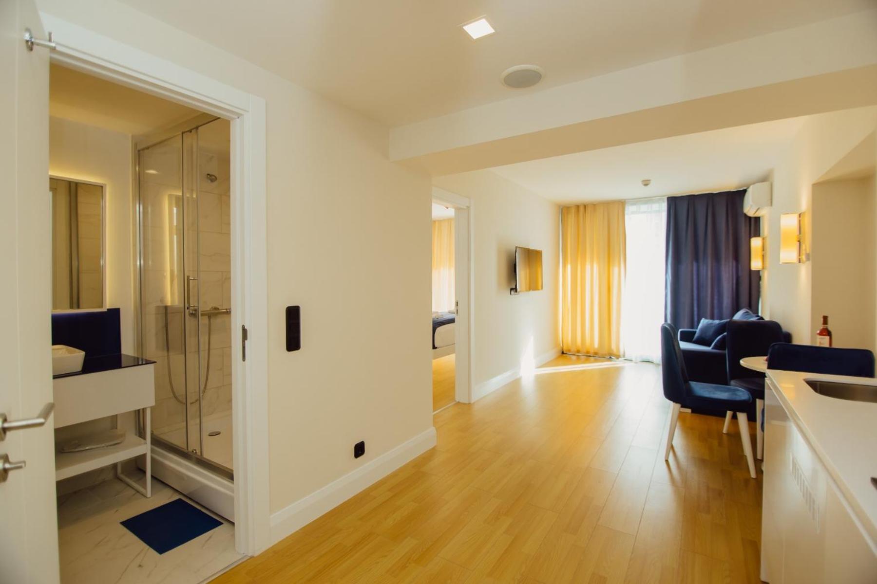 Best Apartment 巴统 外观 照片